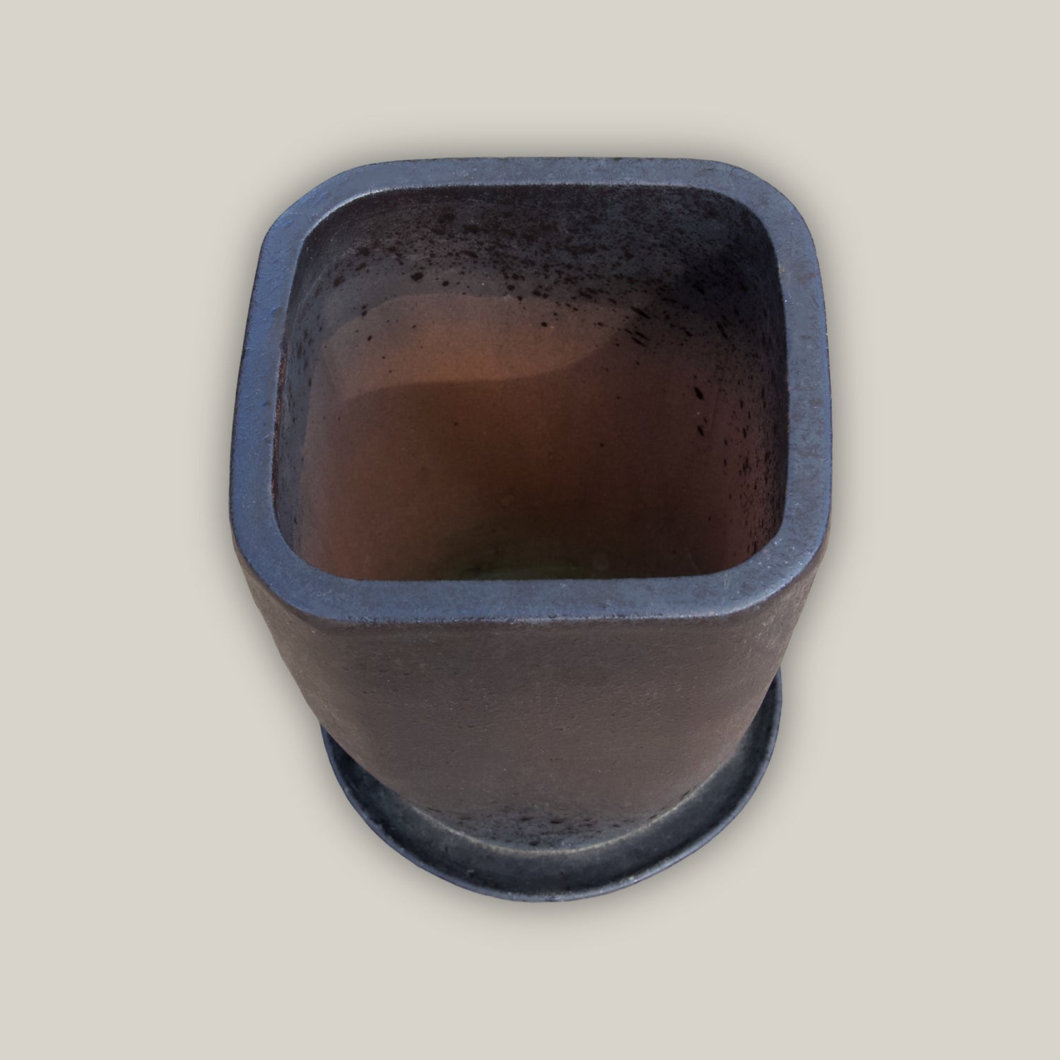3052L80 - Speckled Black Tapered Square Planter with Saucer