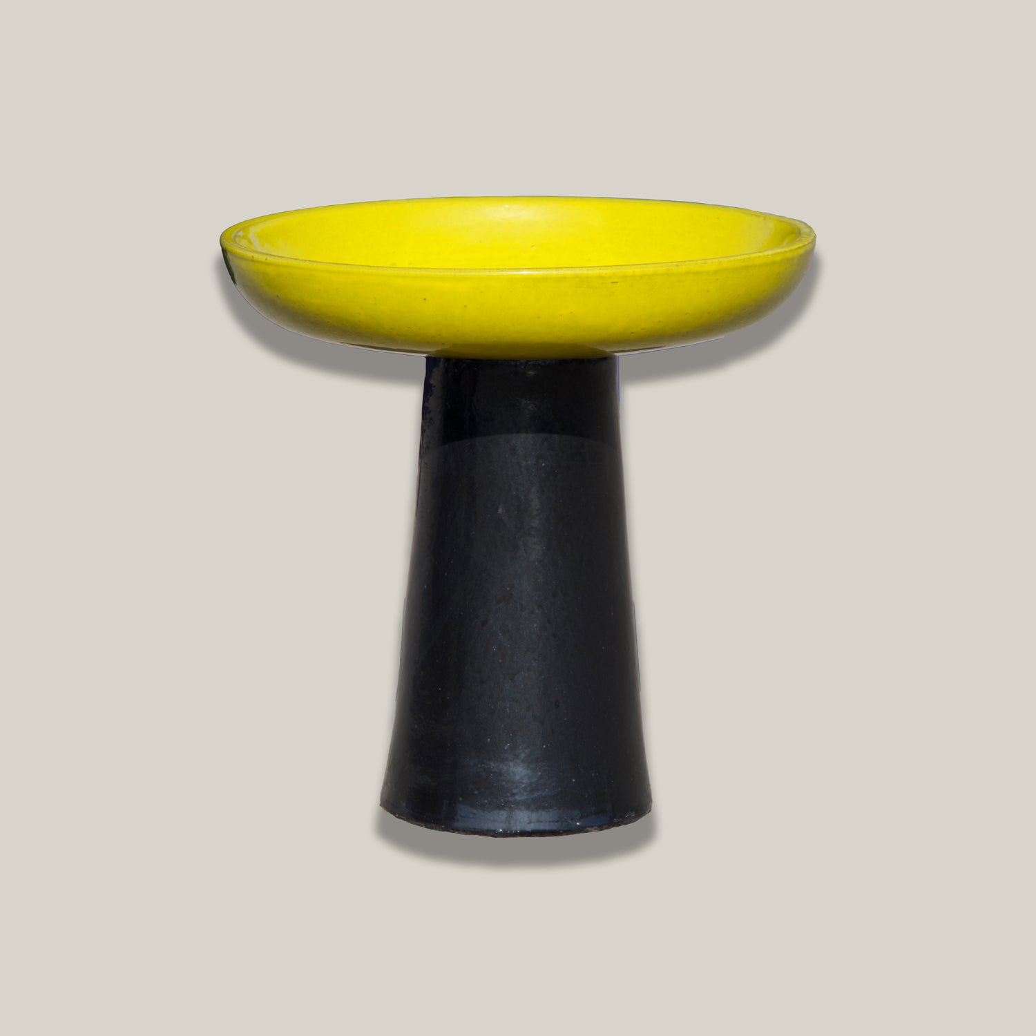 3106L38 - Ceramic Bird Bath - Atomic Yellow Top and Black Stand