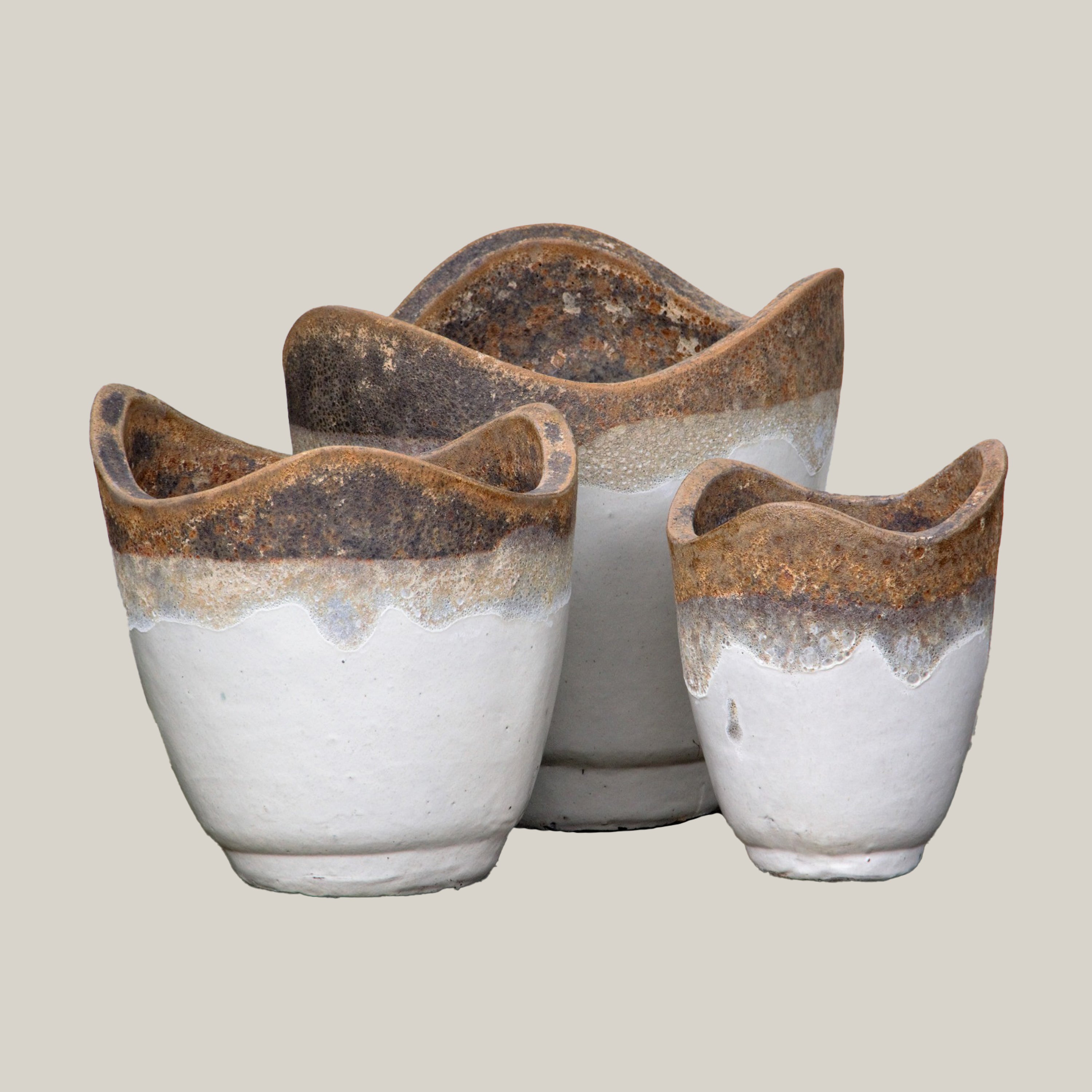 Angkor/White Wavy Rim Ceramic Planter | Ten Thousand Pots