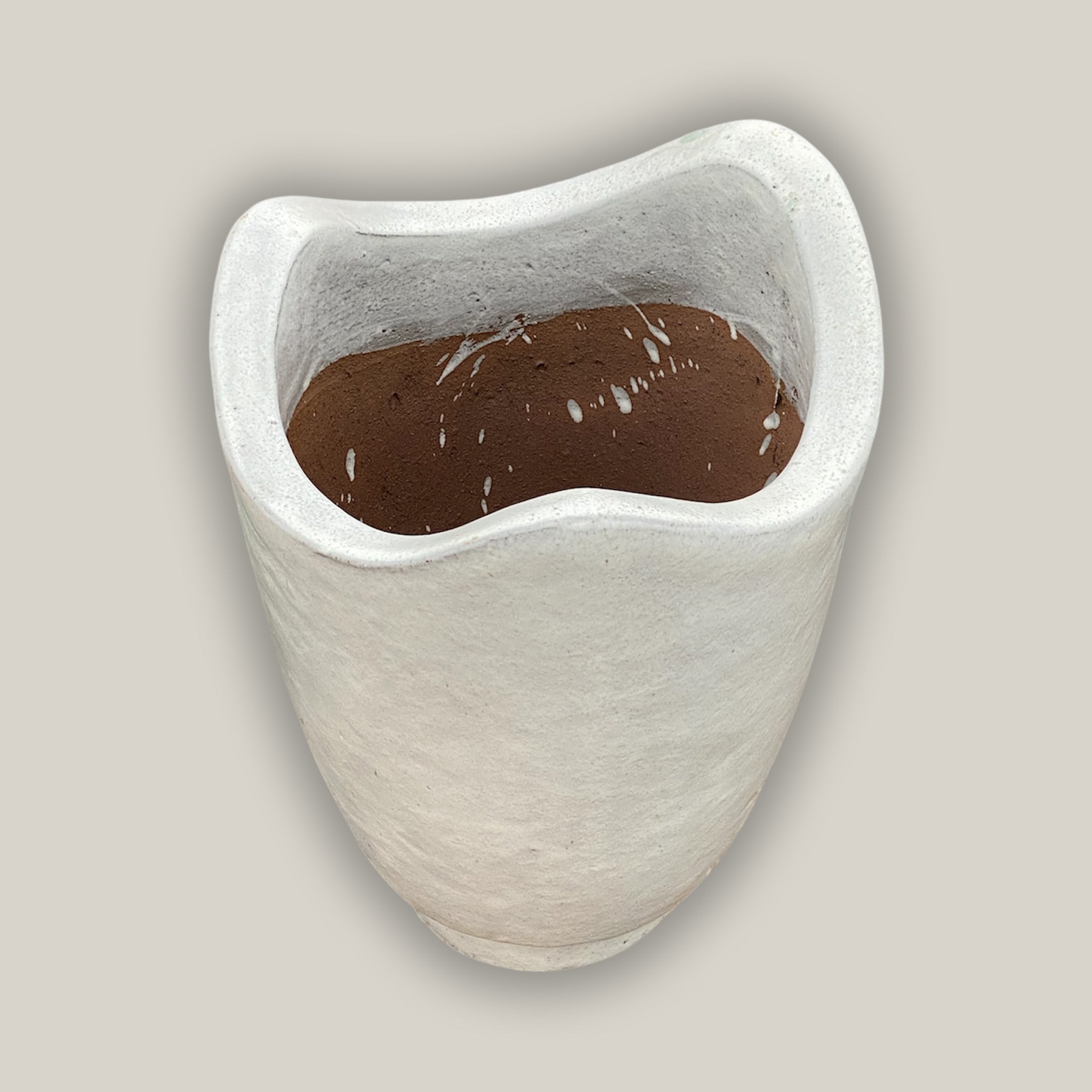 8956N12 - White Wavy Rim Ceramic Planter