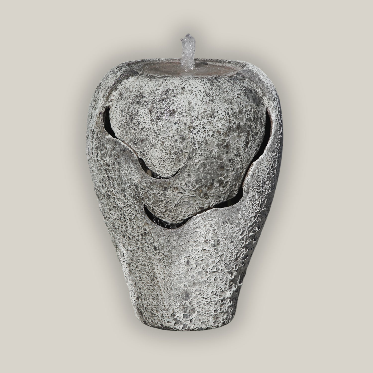 Atlantis white multi-tiered ceramic echo fountain