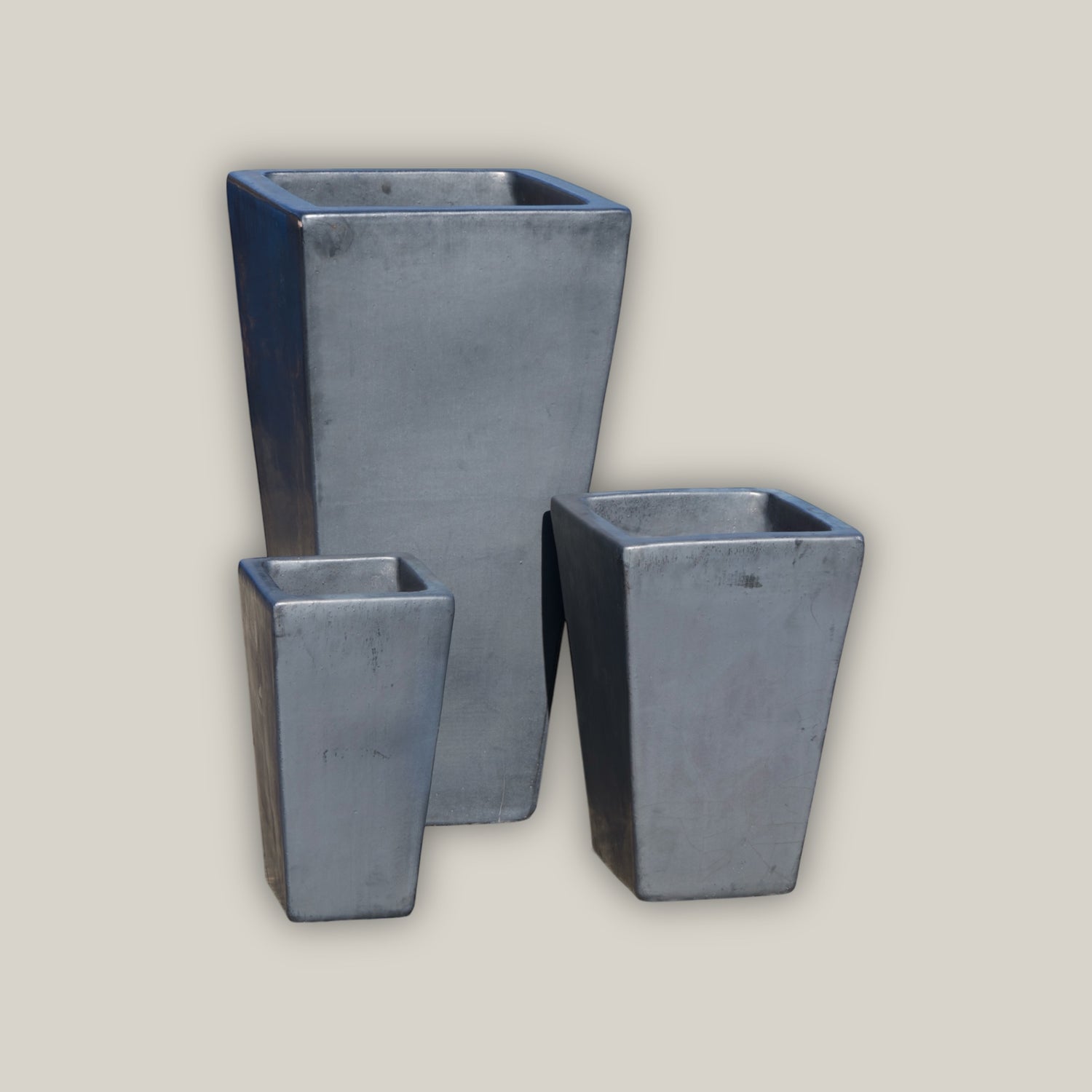 6018H33 - Matte Black Square Wedge Planter