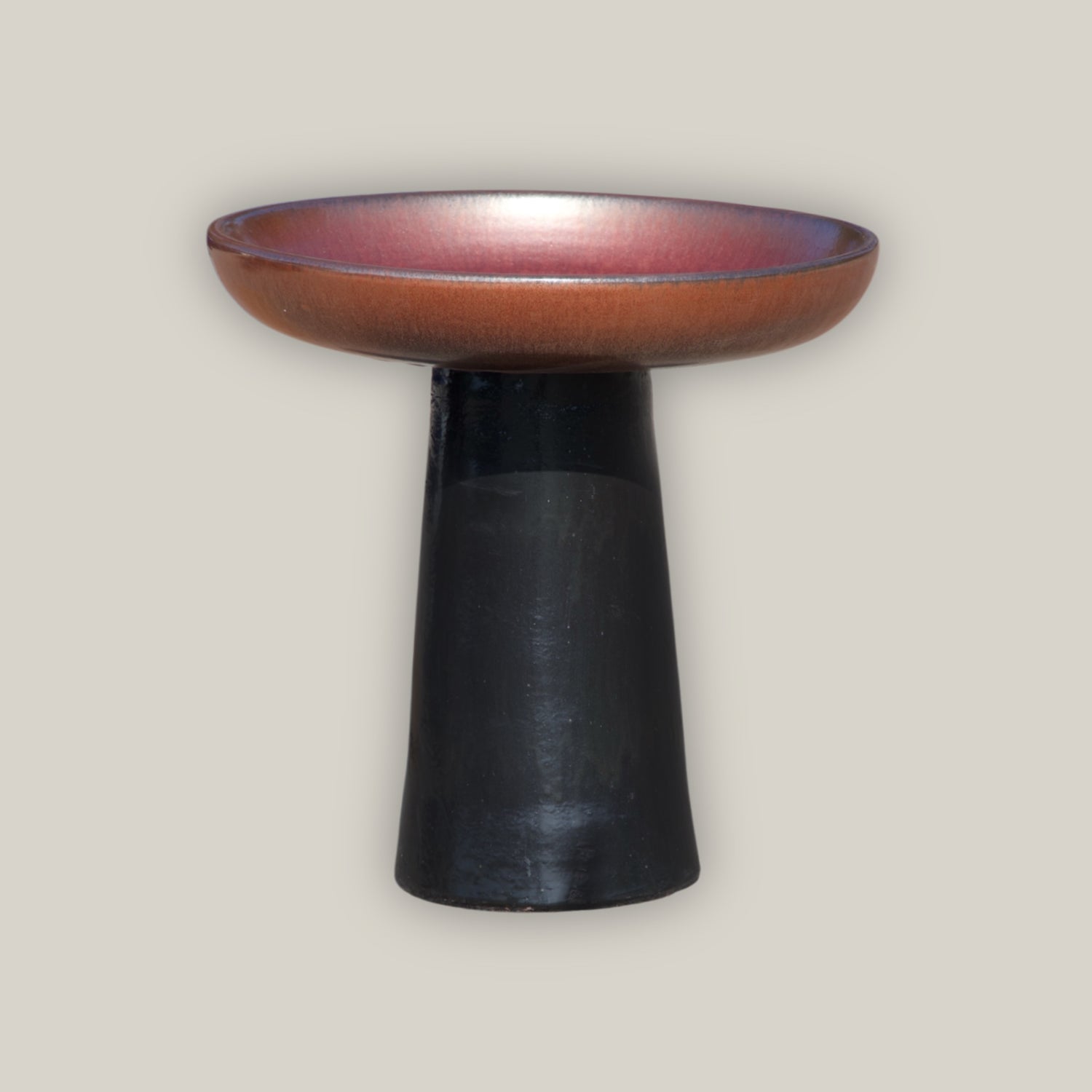 3106L9 - Ceramic Bird Bath - Oxide Top and Black Stand