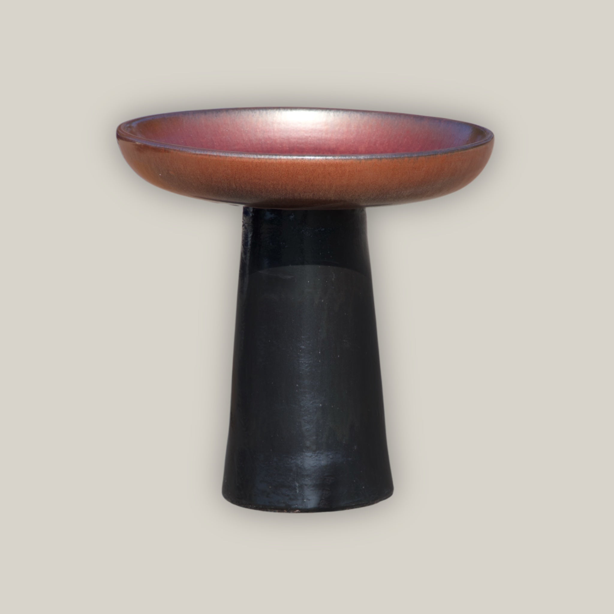 3106L9 - Ceramic Bird Bath - Oxide Top and Black Stand