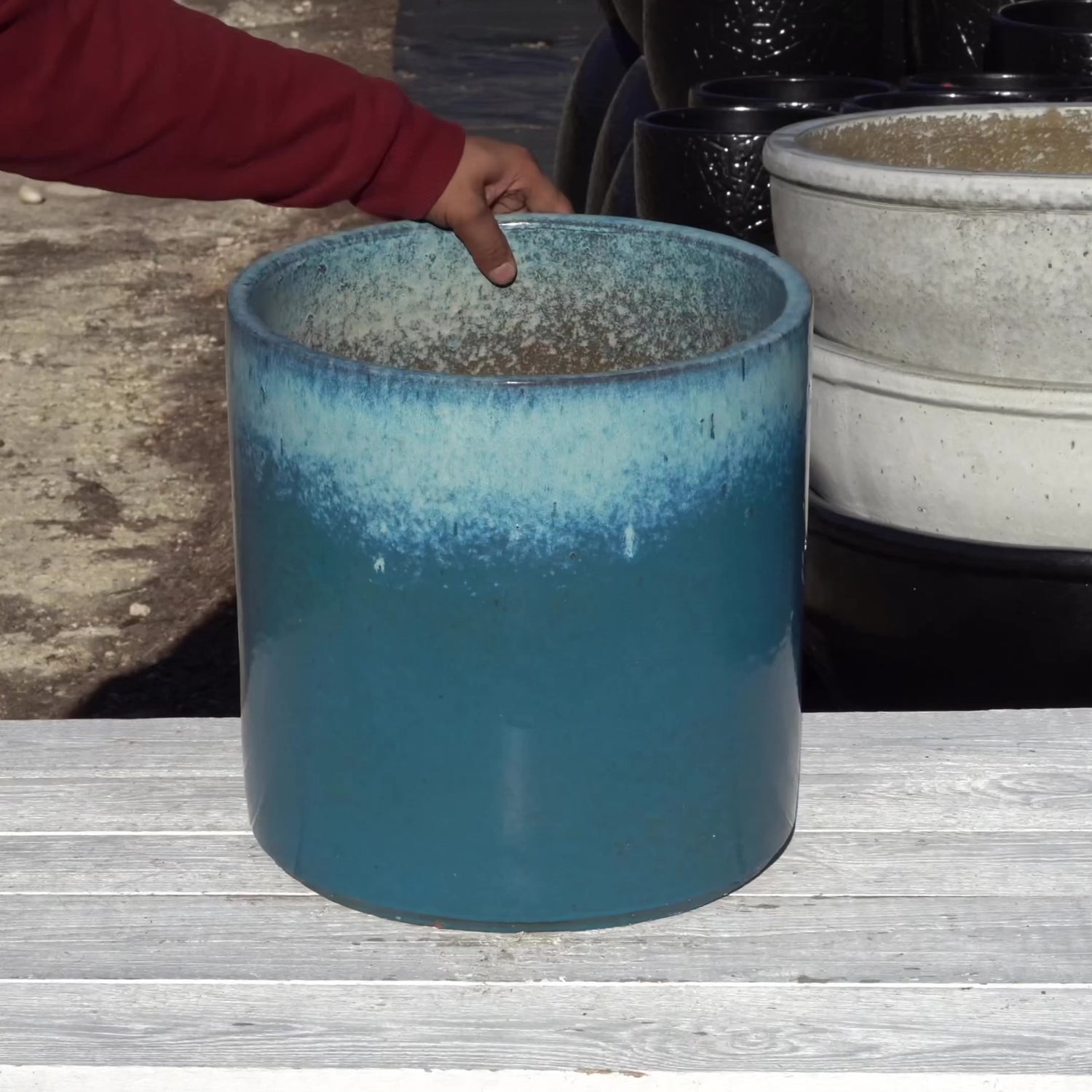 3101L52 - Cream/Sky Blue Short Cylinder Planter