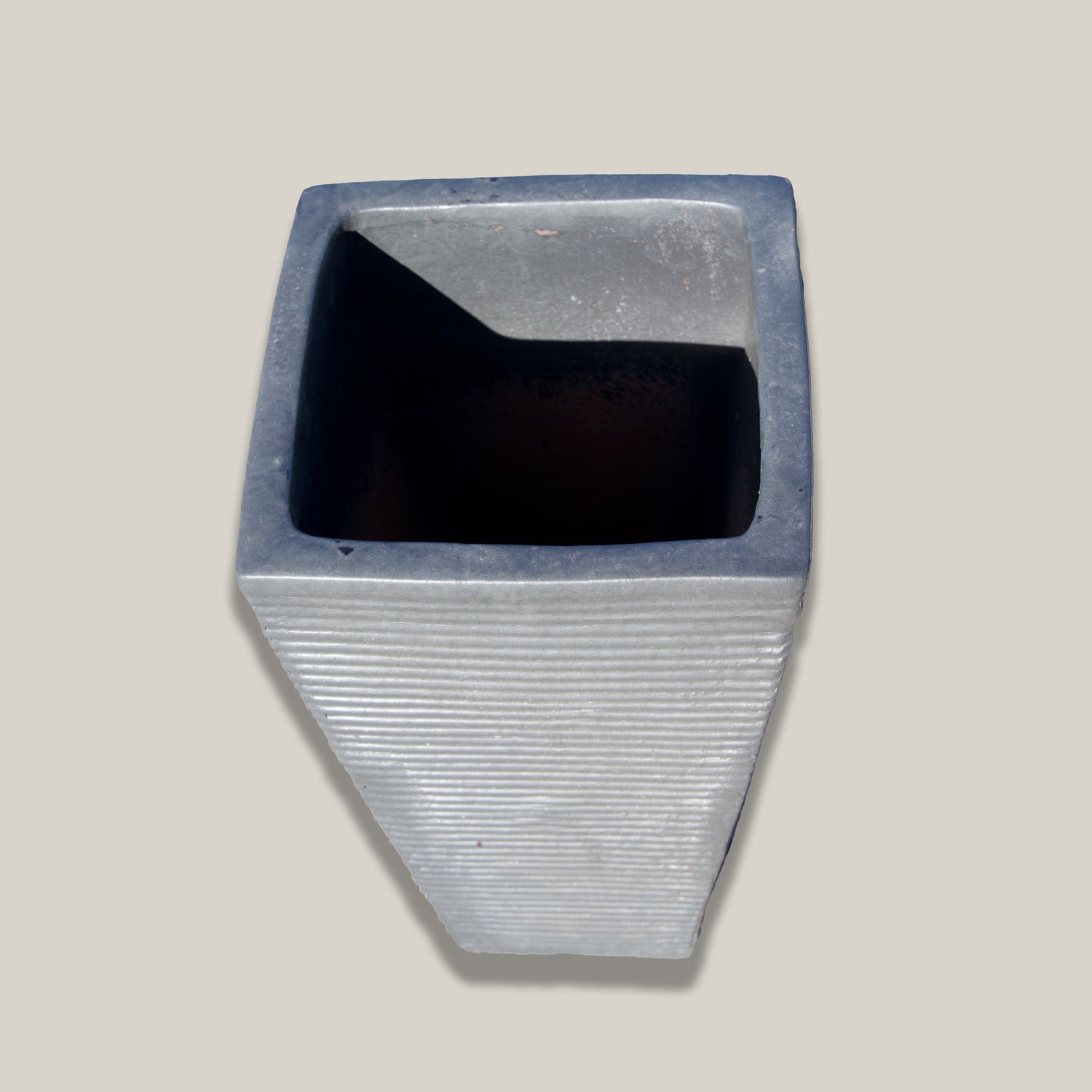 297M19 - Matte Black Horizontal Line Ceramic Square Planter