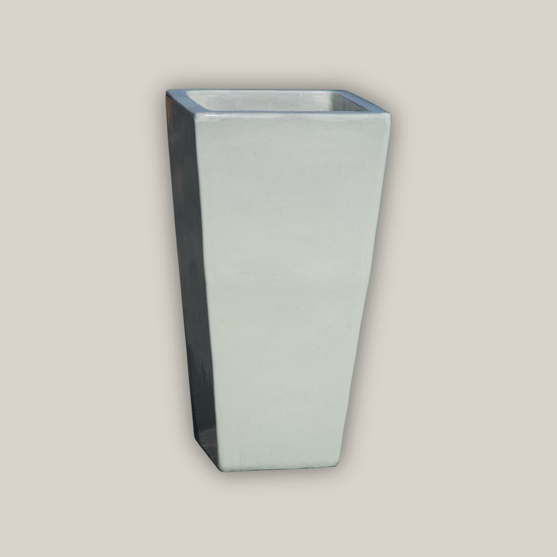 6016H25FS - White Wedge Planter - FREE SHIPPING