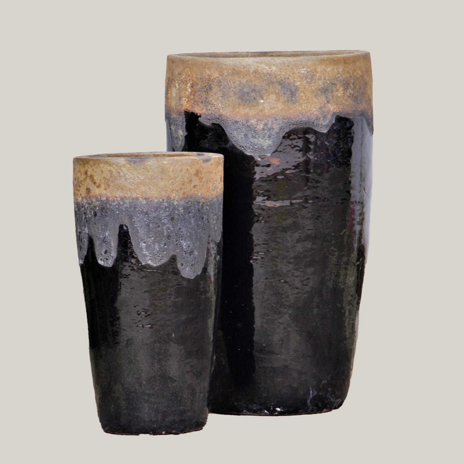 Angkor/Shiny Black Slim Round Ceramic Planter