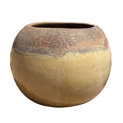 Round Bowl Angkor/Cream ceramic pot, slightly angled view with handcrafted glazed finish and wide bowl shape