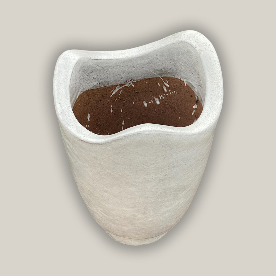 8956N12 - White Wavy Rim Ceramic Planter