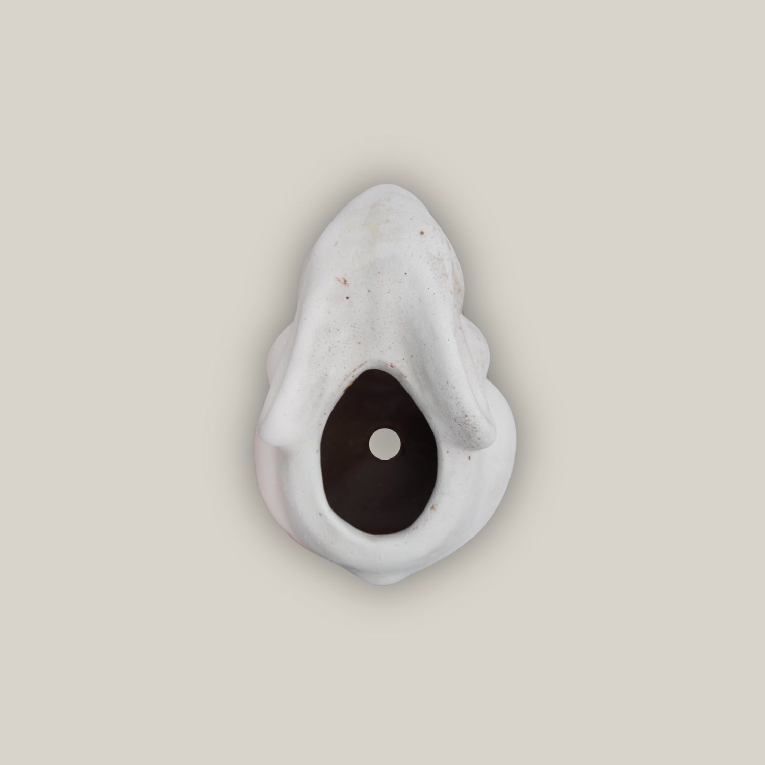 846R9 - Atlantis White Small Ceramic Rabbit Planter