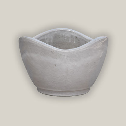 6030H25 - White Wavy Rim Low Bowl