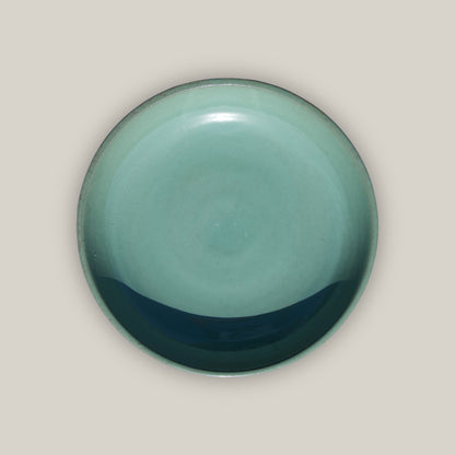 3106L16 - Ceramic Bird Bath - Green Cream Top &amp; Black Stand
