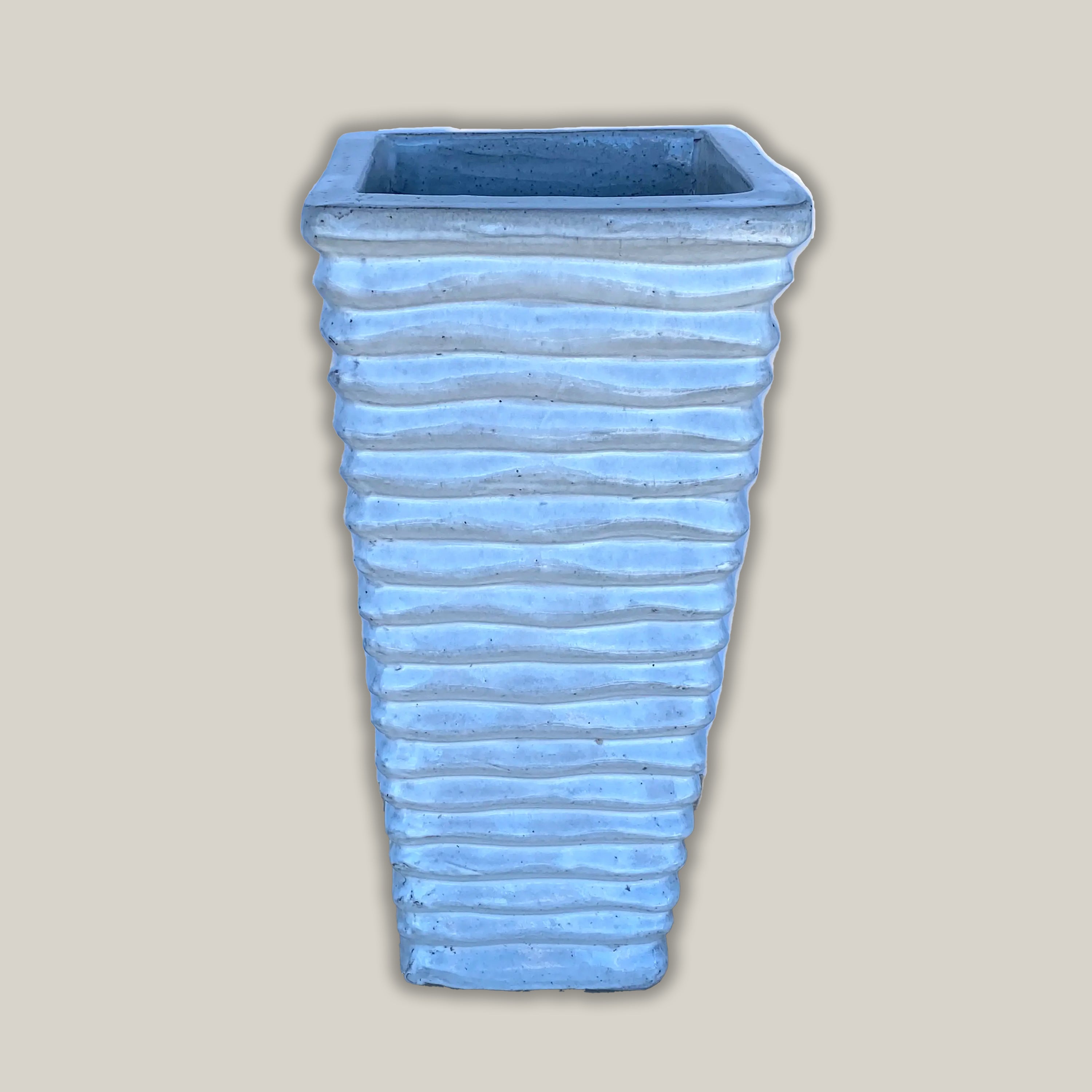 8096N12 - White Ripple Wedge Planter