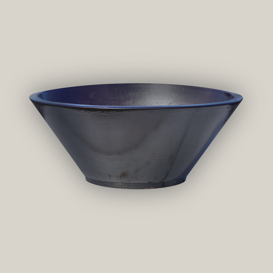 Black low wide planter