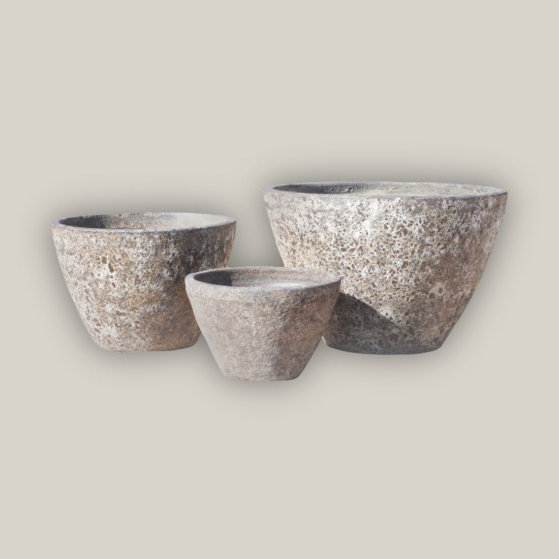 602R29 - Relic Rust Rustic Low Cone Ceramic Planter