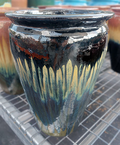 Black Ceramic Pavia Planter | Ten Thousand Pots