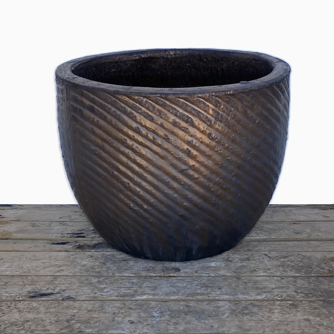 Heavy Metal Round Swirl Planter