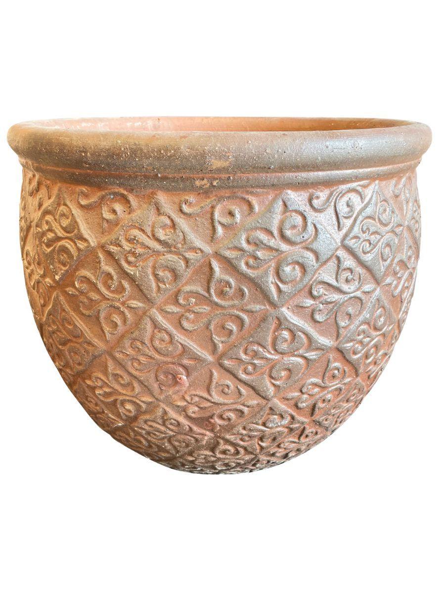 Iron Clay Round Etched Ceramic Pot | Ten Thousand Pots